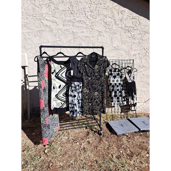 Lot #205 Closet Clear Out Sale! Size Large & 10 includes Jones-Drapers & Damons - Picture 6 of 7